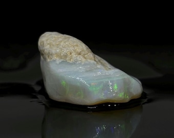 Raw Australian Mintabie Color Wick Uncut Opal