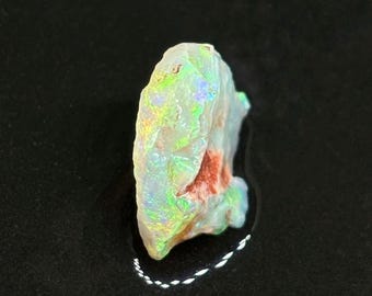 Bright Australian Lightning Ridge Rough Seam Opal Cutter