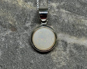 Round Natural Solid Australian Lambina Striated Opal Pendant Necklace