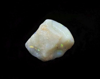 Raw Australian Coober Pedy Color Ring Opal Stone