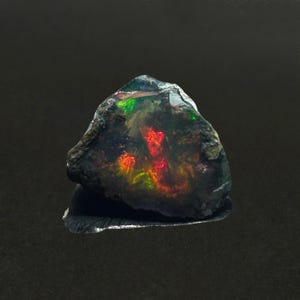 Clean Raw Dark Welo Ethiopian Straw Opal Cutter
