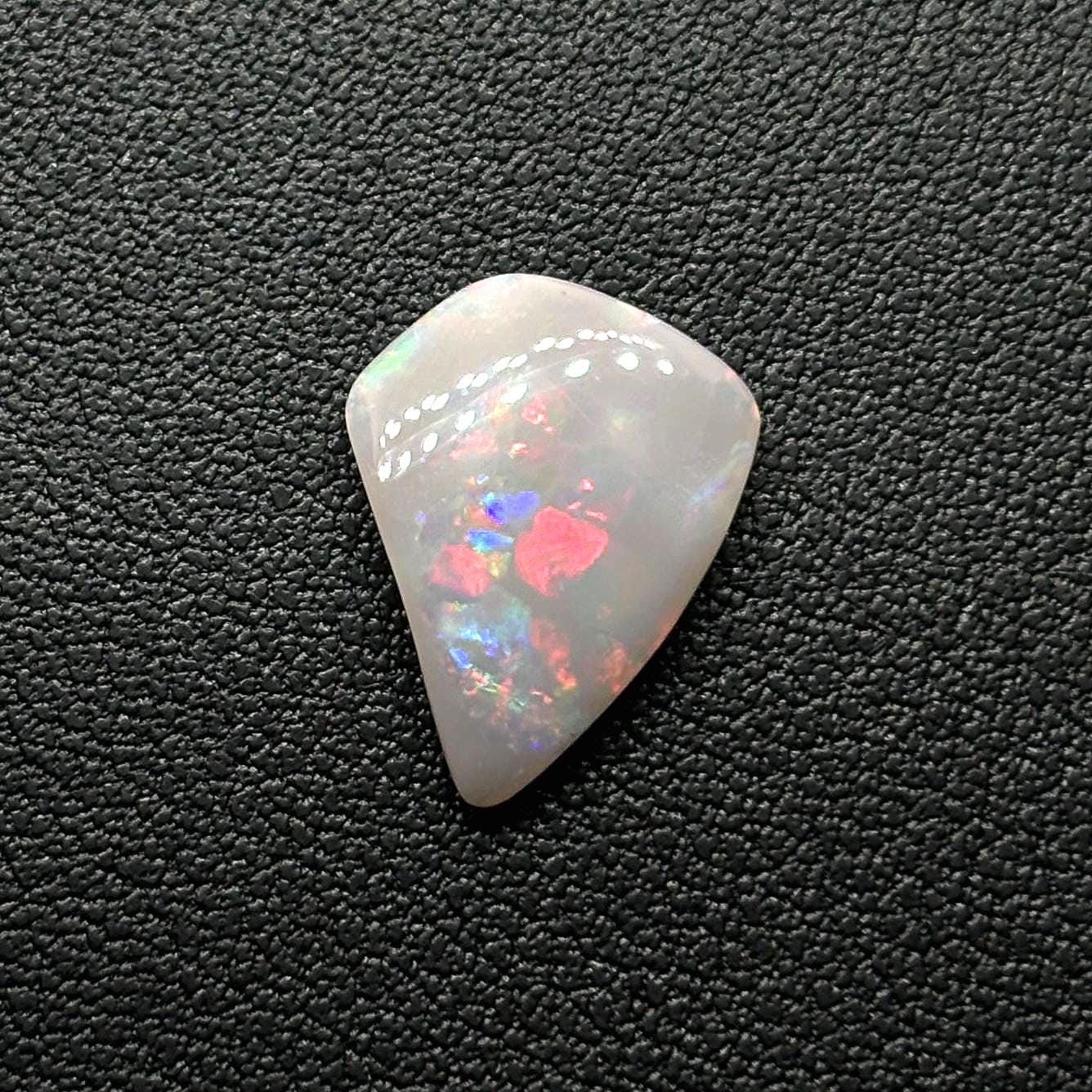 研磨されたオーストラリア産クーバーペディ産オパールシェル - Etsy 日本