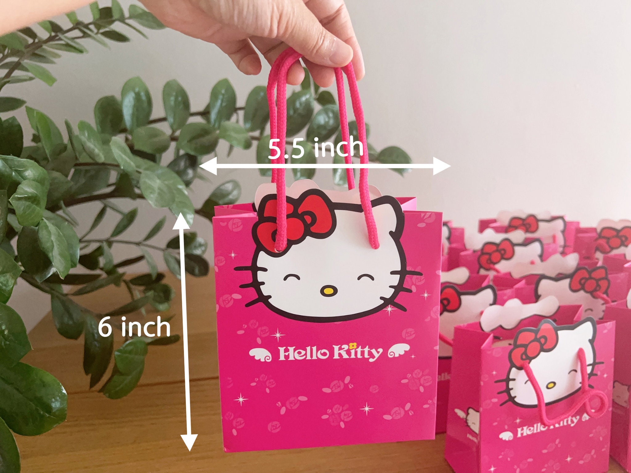 Kit De Fête D'anniversaire Enfant 86 Pièces - Thème Chaton - Sacs Cadeaux, Badges, Bracelets, Autocollants - Décoration Et Goodies