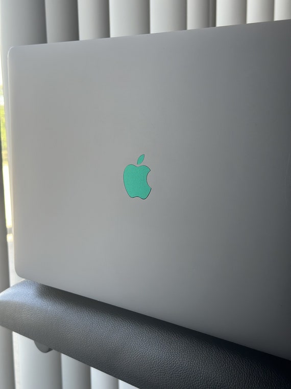 Macbook air 2020 apple logo light deals