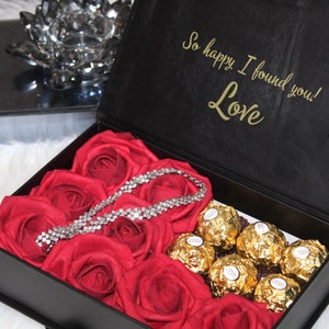 Personalized Luxury Giftbox Full Of Love Valentines Day Rose Jewelry Box with a beautiful necklace, Valentines Day Gift, Gifts for her,