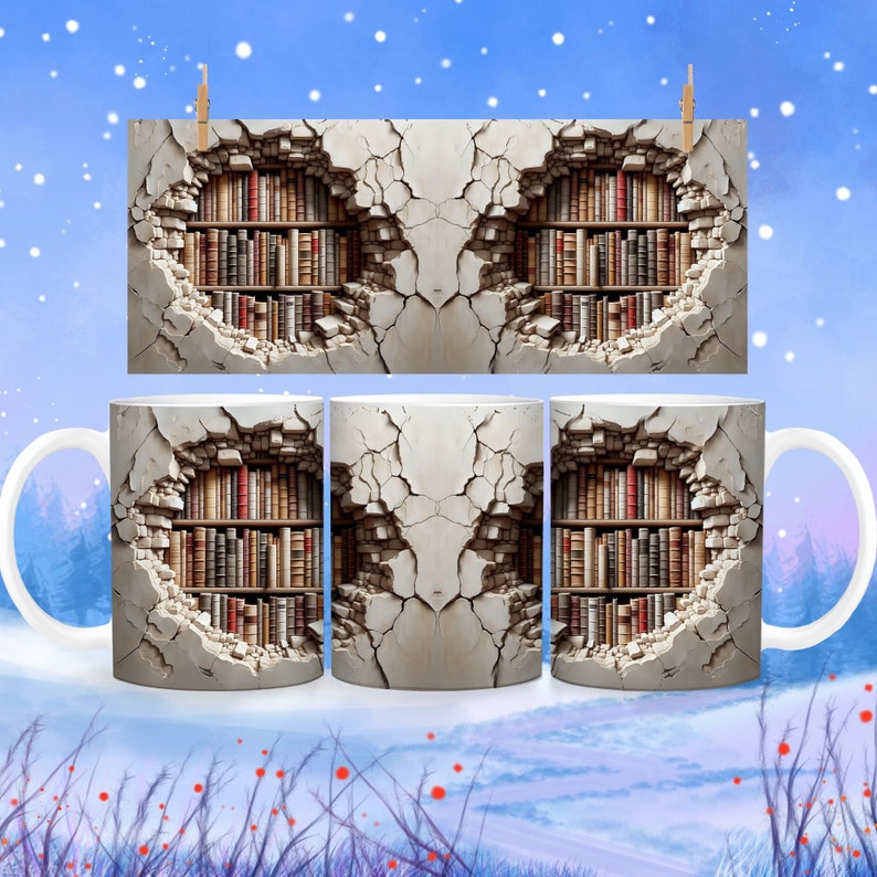 K&ouml;nnte beinhalten: Wei&szlig;e Keramik-Kaffeetasse mit einem Design eines B&uuml;cherregals, das durch eine zerbrochene Wand sichtbar ist. Das B&uuml;cherregal ist mit B&uuml;chern in verschiedenen Farben gef&uuml;llt. Das Design wiederholt sich auf einem rechteckigen Druck.