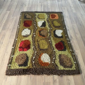 Retro Rya Rug – Wobbly