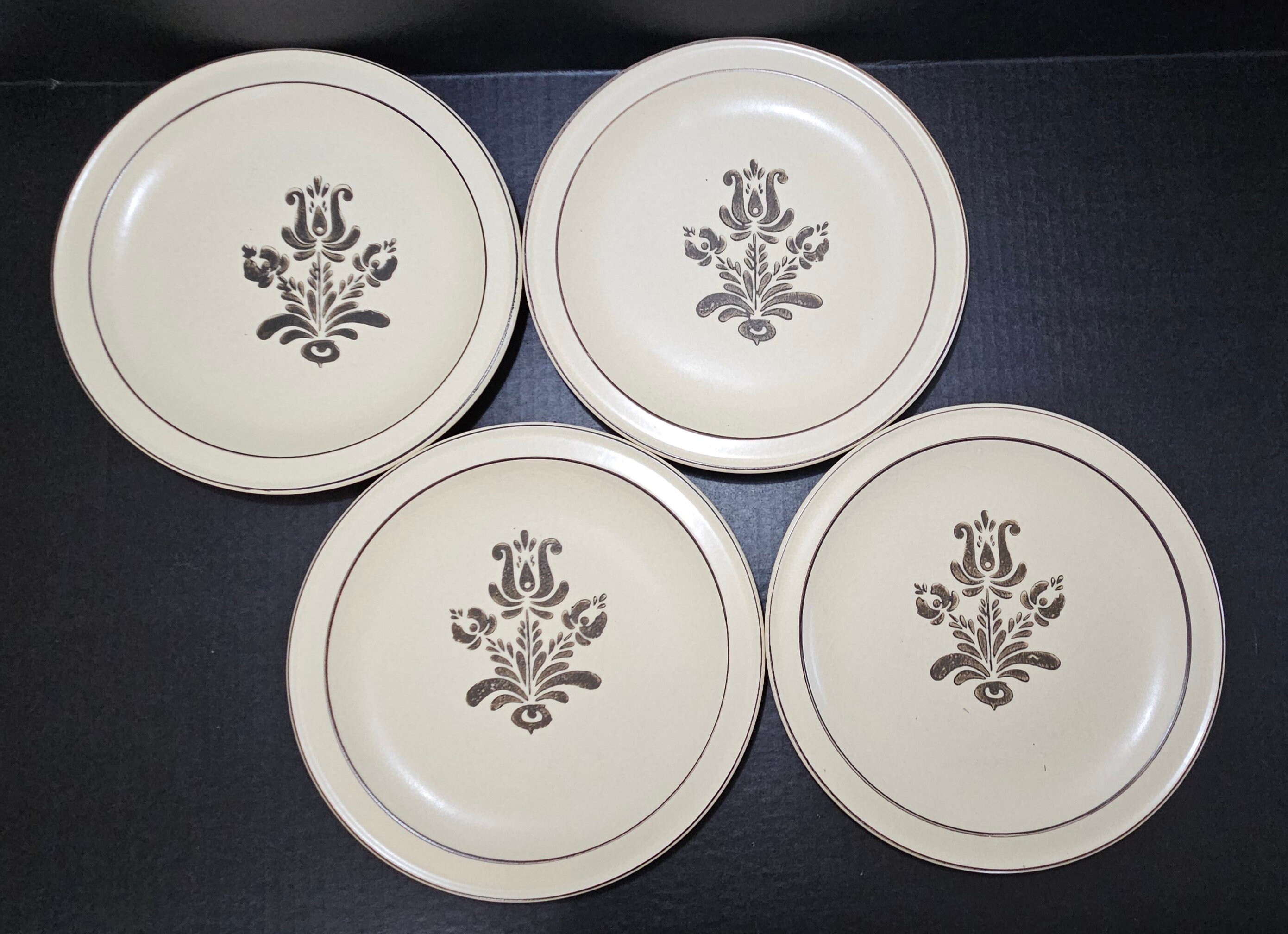 Dinner Plate Pfaltzgraff Village Stoneware Pc VTG PFALTZGRAFF