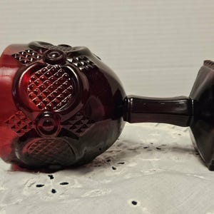 Avon Ruby Red 1876 Cape Cod Collection (1) Water Goblet 6" T x 3.5" R per box afbeelding 7