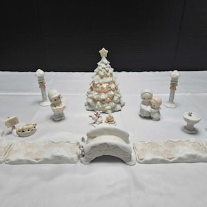 Precious Moments 1992-1996 Sugar Town Collection - 13 pieces by Enesco Retired and in amazing vintage condition - SEE DESCRIPTION for Detail
