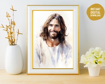 Peut inclure: Une peinture à l'aquarelle de Jésus-Christ avec de longs cheveux bruns et une barbe. Il porte une robe blanche et sourit. La peinture est encadrée dans un cadre blanc avec une bordure dorée.