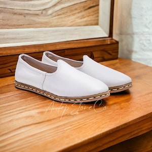 Women White Barefoot Grounding Shoes, Authentic Turkish Yemeni, Handmade Leather Loafers, Genuide Anatolian Slip Ons, Personalized Jutti