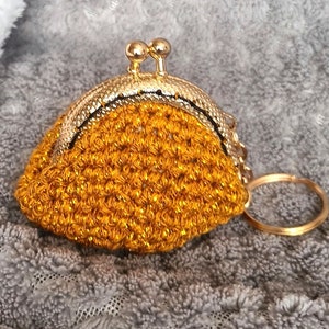 Mini crocheted wallet with kiss lock, glitter clasp wallet crocheted, in different colors, 6 cm