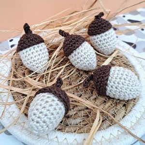 Acorn amigurumi, crocheted set 3/5/10 pieces, 5cm in autumn color brown, decoration handmade acorns