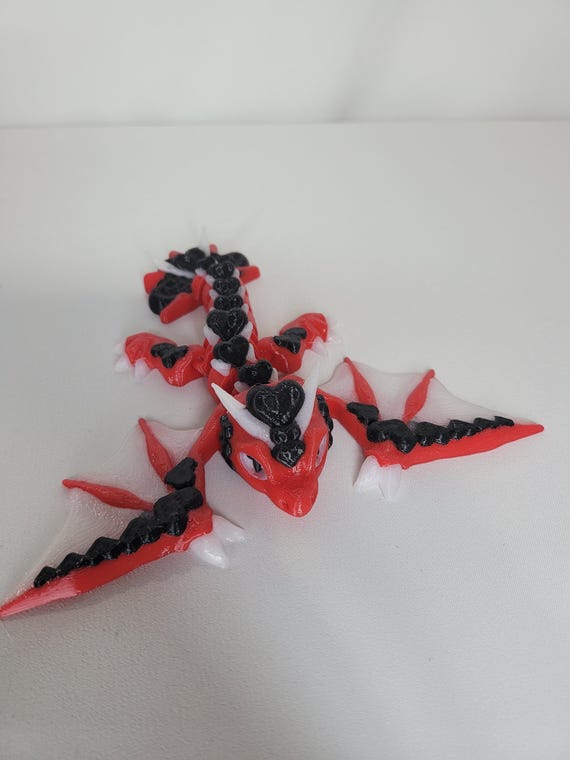 Love Wyvern – Articulated Valentine Dragon Toy | Saber3D | 3D Printed Flexible Dragon | Fantasy Creature Gift by Blooming Comet