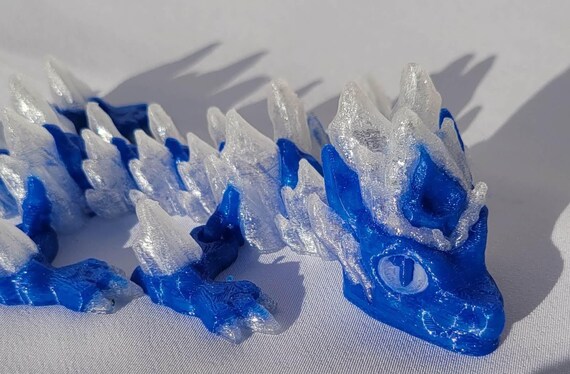 Flexible Ice Dragon – Soft TPU Articulated Dragon Toy | Saber3D Design | 3D Printed Fidget Fantasy Creature by Blooming Comet