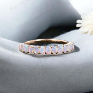 Natürlicher Opalring, Vintage Opalring, Opal-Hochzeitsband, Rosegold-Opalring, zierlicher Opalring, Oktober Geburtssteinring, passender Bandring