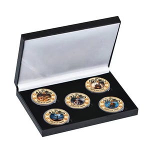 Happy Halloween - Trick Or Treat x5 Gold Plated Coins Inside Display Box