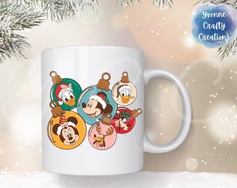 Taza navideña de Mickey y sus amigos