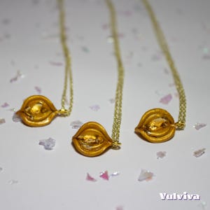 Collana dorata Glittoris Vulviva / Collana Vulva / Glitter / Scintilla / Vulva Halskette / Vulva Anhänger / Statement Kette