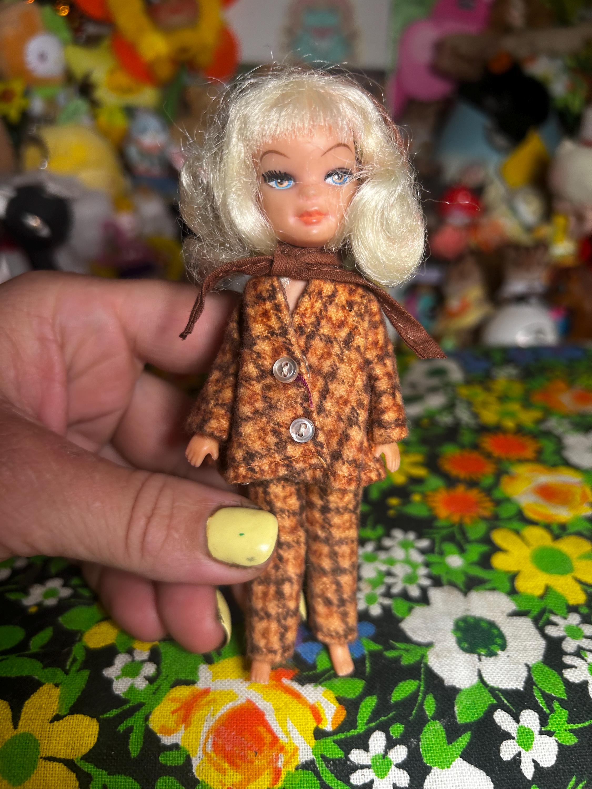 Uneeda tiny teen - Etsy 日本