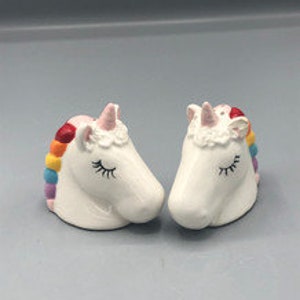 Wowser Salz- Und Pfefferstreuer – Sitzendes Einhorn Aus Harz, Inkl. 2 Streuer, 10,7 Cm, Skurrile Tischdekoration