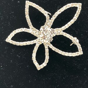 Flower Rhinestone brooch
