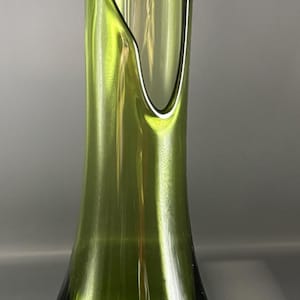 Vintage L.E. Smith Smooth 16 1/4" Green Swung Vase