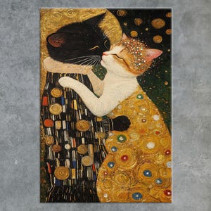 Romantische Katzen Umarmung Leinwandkunst, Gustav Klimt Stil “Der Kuss” inspiriertes Gold und schwarzes Katzenpaar Poster für wunderliche Haustierliebhaber Wanddekoration