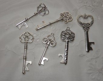 6 Schlüssel - 7 - 8 cm lang zum Basteln, Dekorieren, Scrapbooking, Junk Journal, Collagen