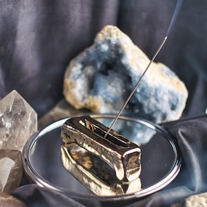 Handmade Palo Santo ceramic holder made of stoneware | Gold-Black | 120 g | Hand-formed | Incense sticks | Handmade | Ceramic Holder