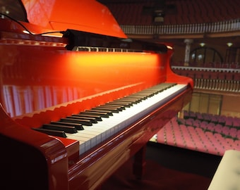 Lightnote : le cadeau parfait pour les amateurs de piano, les musiciens, les professeurs. Lampe pour pianos à queue. Les meilleurs cadeaux de piano pour les musiciens.