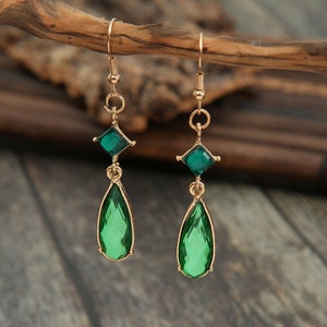 Emerald Palace Dangle Earrings, Teardrop Emerald, Emerald Drop Earrings, Slim Earring, Slim Emerald Earrings