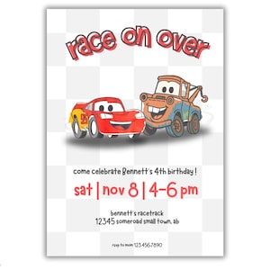 Può includere: Un invito con il testo "Race on Over" sopra le illustrazioni di due auto dei cartoni animati. L'invito è per il 4° compleanno di Bennett, sabato 8 novembre, dalle 16 alle 18.