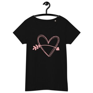 Cupid Heart arrow Women’s basic organic t-shirt