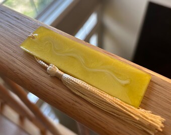 Yellow Swirled Bookmark, Powder Pigment Bookmark with Yellow Tassel, Book Lover Gift, Colorful Bookmark Accessory, Teacher Gift