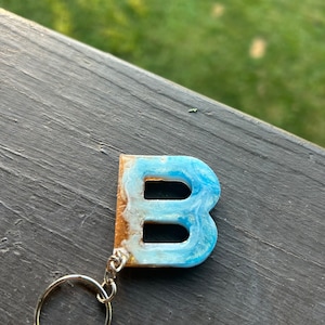 Ocean Themed Keychain Letter B, Beach Keychain, Alphabet Keychain, Ocean Keychain, Resin Letter Keychain, Ocean Lover Gift, Gift for Her
