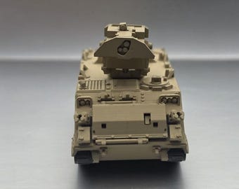 Échelle HO 1:87 M981 FISTV (véhicule d'assistance incendie) US Army - camouflage désert