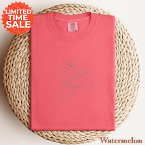 Comfort Colors Strawberry Shirt, Minimalist Strawberry Shirt, Trendy Shirt For Women, Strawberry Lover Gift, Gardener Shirt, Fruit Art Shirt