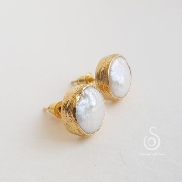 Freshwater pearl stud earrings. 22K gold plated brass with pearl. Handmade jewelry in Ottoman style.