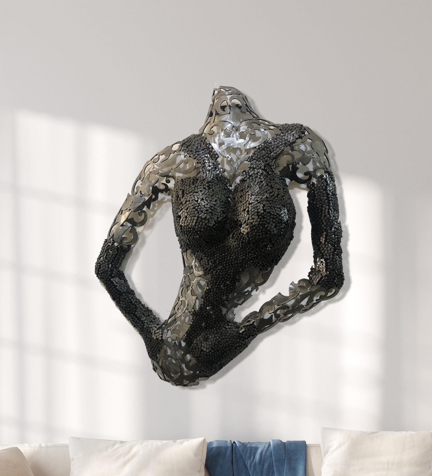 金属製女性像の立体彫刻 il_fullxfull.7070871697_itdi.jpg