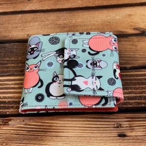 Cartera Kitty con cierre a presión, Cartera de tela hecha a mano, Cartera pequeña, Cartera vegana, Cartera boho, Regalo único, Cartera de mujer, Cartera hippie