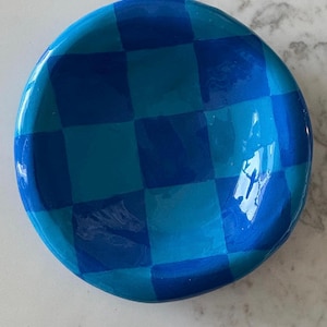 Vide-poches à carreaux bleus : plateau à bijoux rétro en argile peint à la main