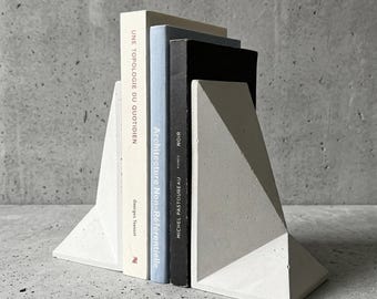 Concrete Bookend | Minimalist Bookend | Modern Shelf Decor | Handmade Concrete Sculpture | Architectural Book Holder - Pedro Model