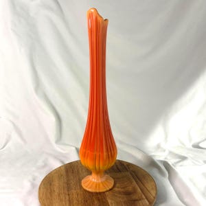 L.E. Smith Bittersweet Vase | Vintage Swung Orange Glass Decor | Mid Century Modern Style