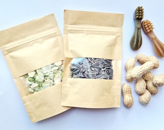 Hamster Treat Box: Sunflower Seeds, Pea Flakes, Monkey Nuts & Chews
