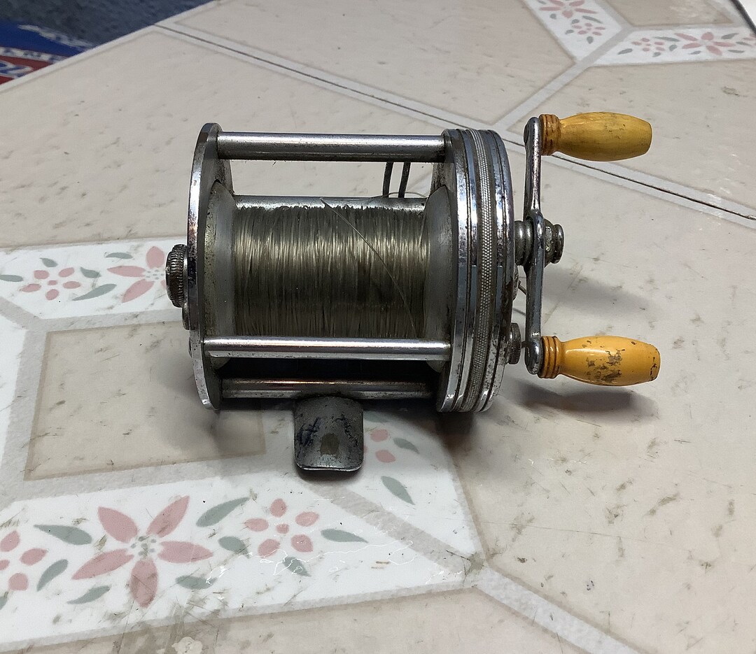 J.A. COXE Model No. 25-3 - Vintage - Casting Reel - Free