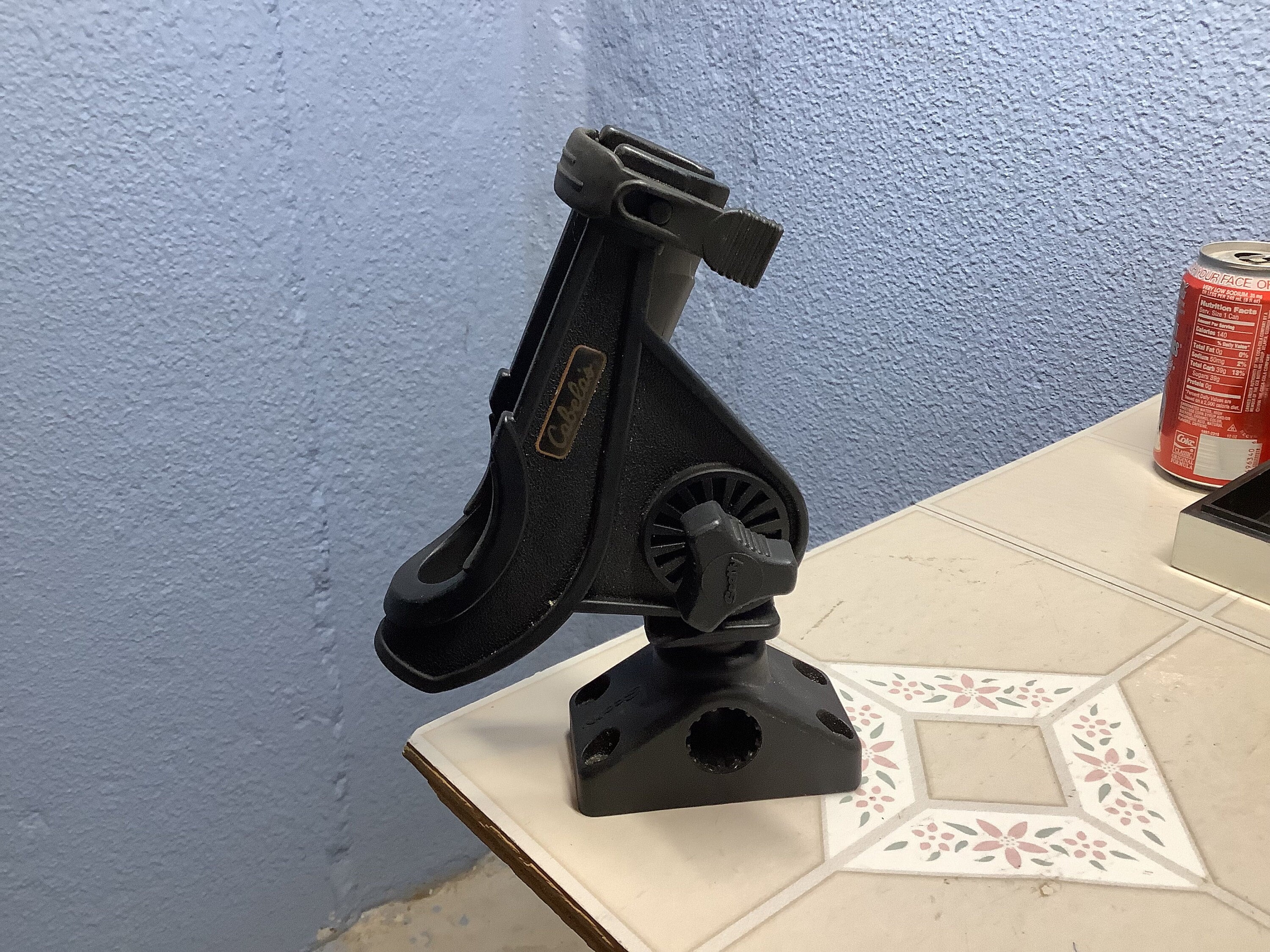 cabelas fishing rod holder Scotty Powerlock Black w-241 Side-Deck Mount truck or wall Bass Pro Shops Poly Rod