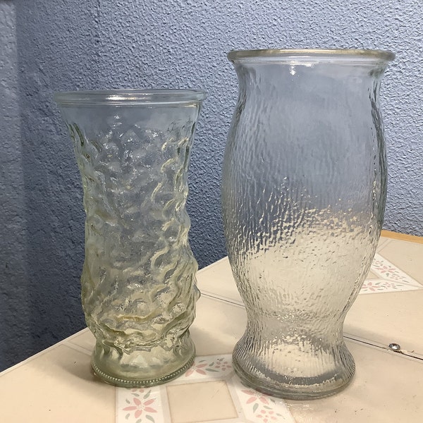 Vintage Vases 1-Hoosier Glass Co.and 1-FTD Florist Med-Lge Clear glass Larger bouquets. Clean no cracks, breaks,imperfections makes nice set