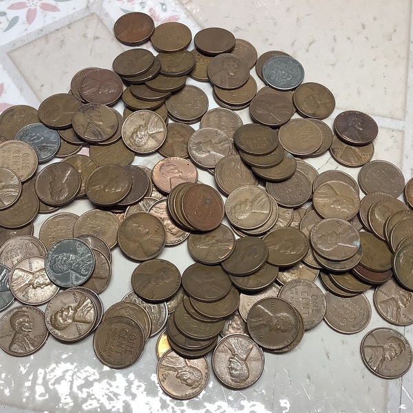 Pound of Wheat pennies 1920’s 30’s 40’s and 50’s approximately 150 from all 3 US mints randomly put in bag and verified all dates No.5 bag